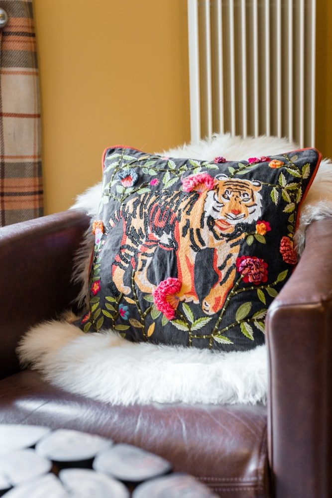 undefined Quirky 1 Bedroom Apartment Next to Holyrood Palace 10