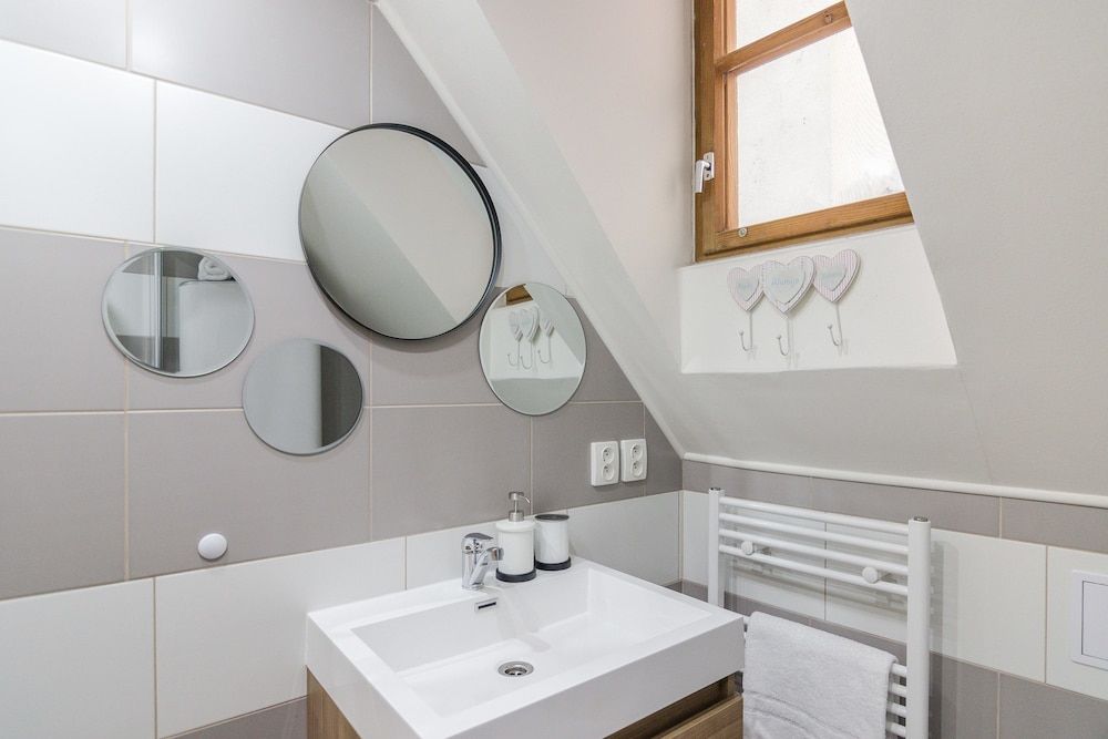 Old Town square APT by Michal&Friends City Apartment 9