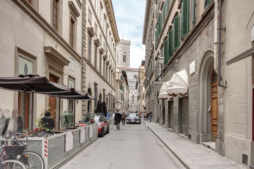 undefined Mamo Florence – David & Buonarroti Apartments 4