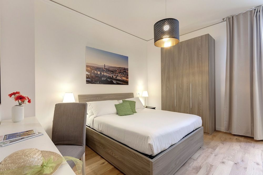 Mamo Florence – David & Buonarroti Apartments Mamo Florence - David Apartment