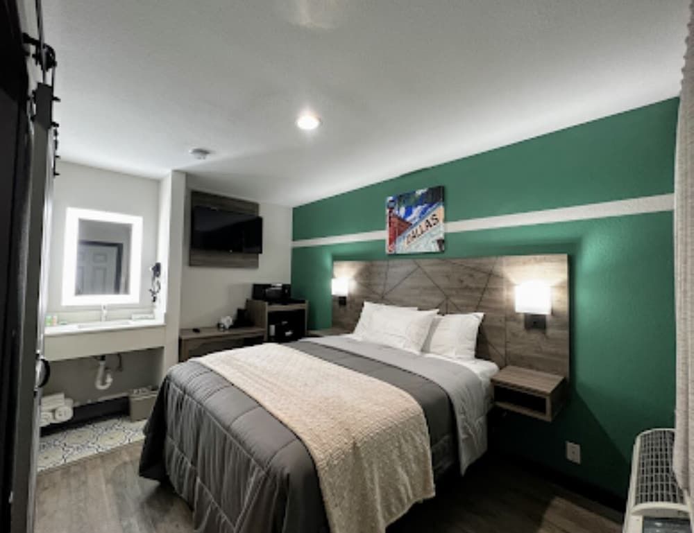 Bishop Arts Suites