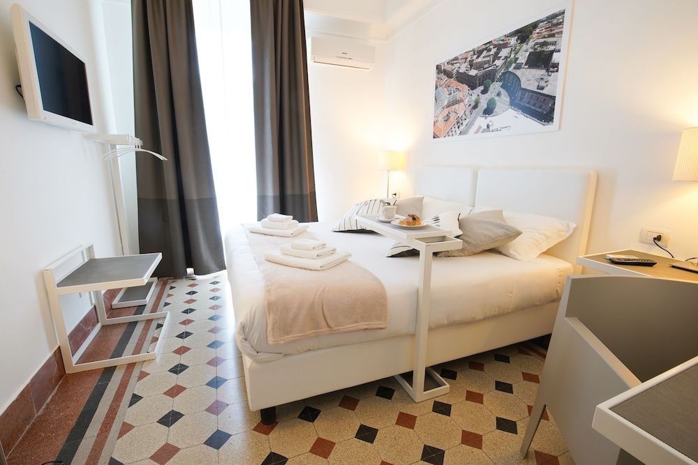 Le Stanze di Piazza Cairoli Deluxe Double or Twin Room 2