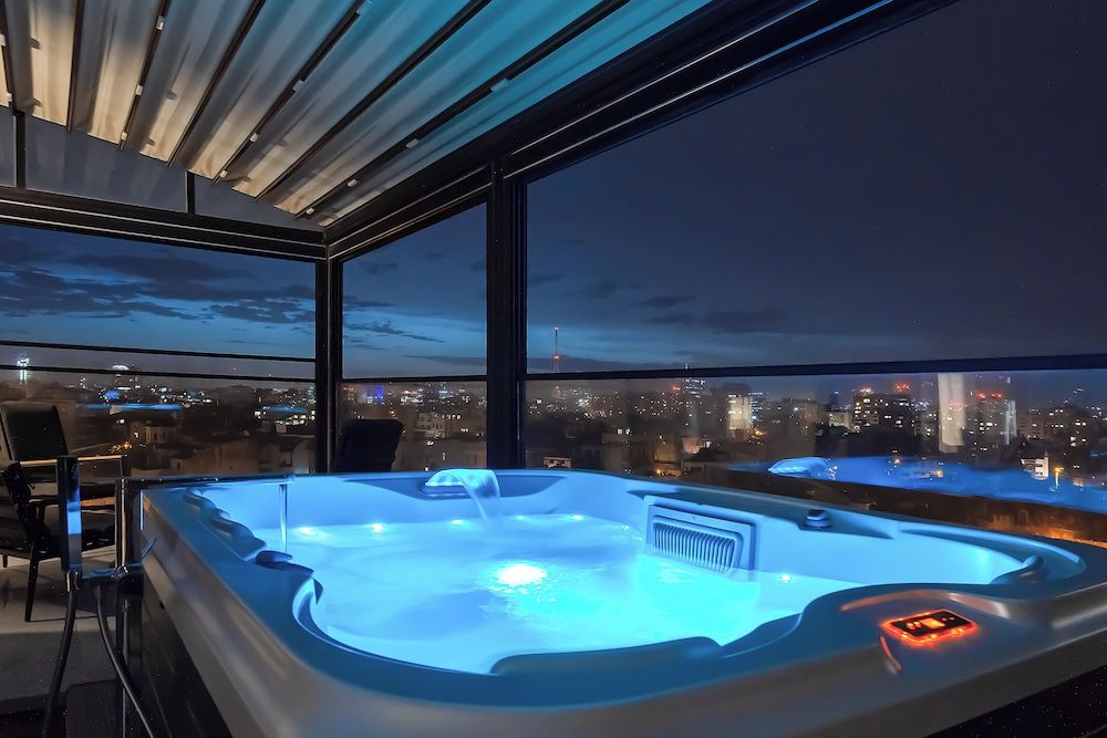 Private Spa Tub