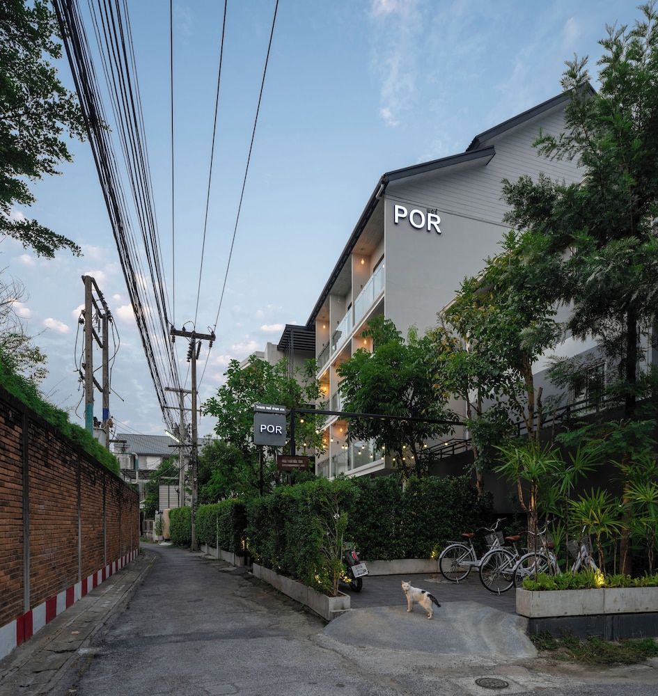 undefined POR Thapae Gate 7