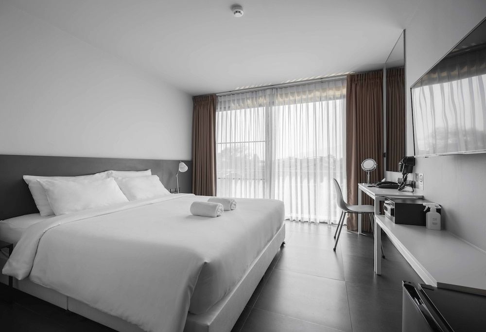 undefined POR Thapae Gate 2