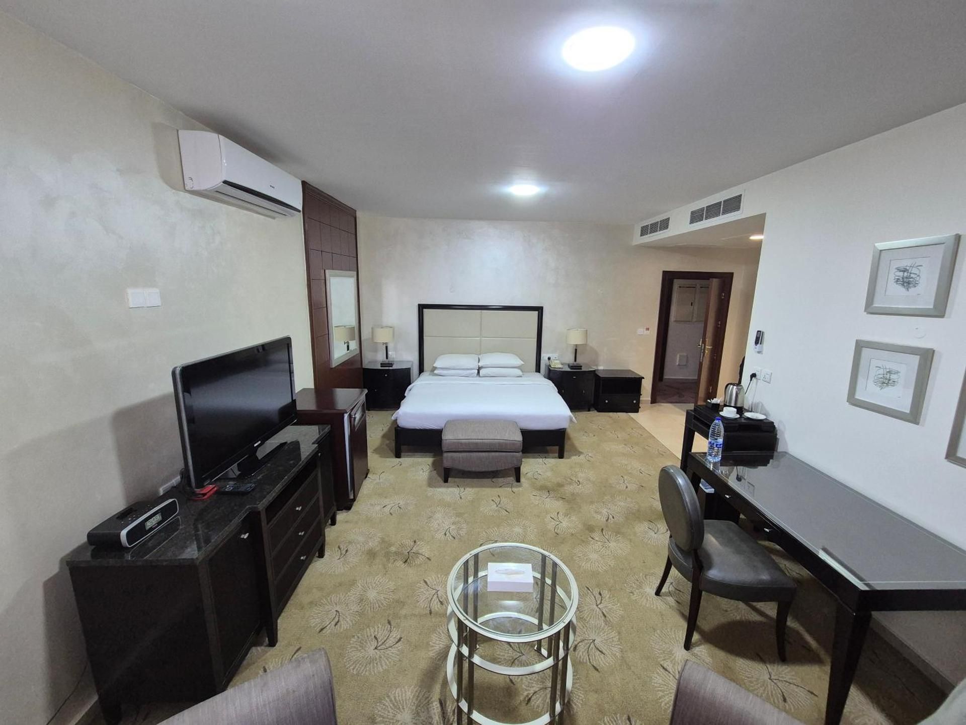 undefined Le Vendome Hotel 8