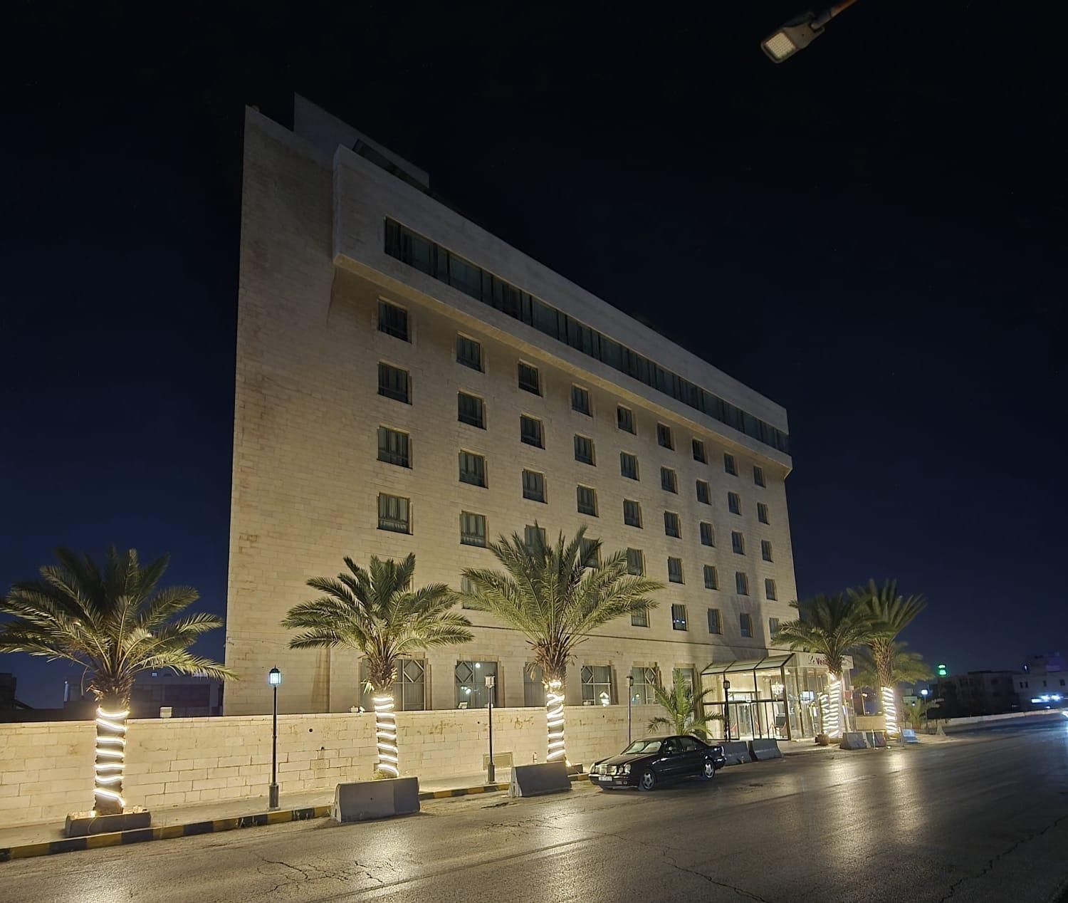 undefined Le Vendome Hotel 4