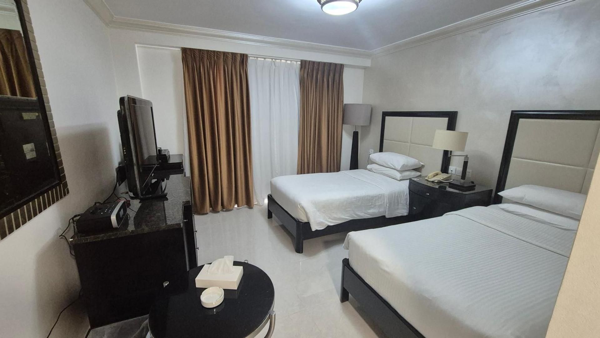 undefined Le Vendome Hotel 9