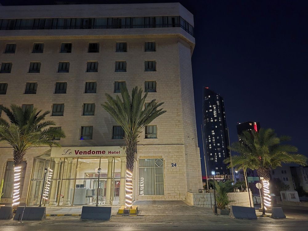 undefined Le Vendôme Hotel 10