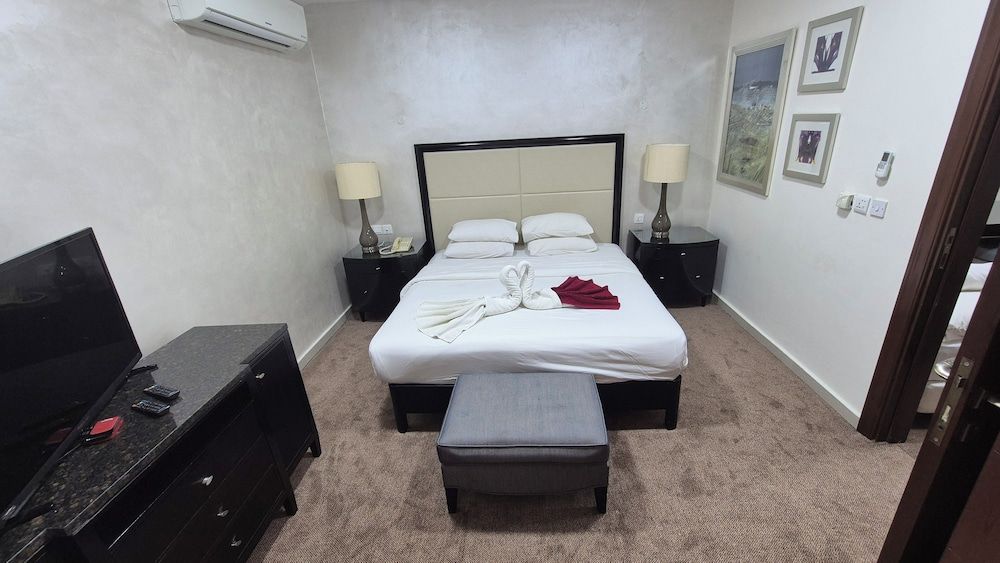 Le Vendôme Hotel Royal Room