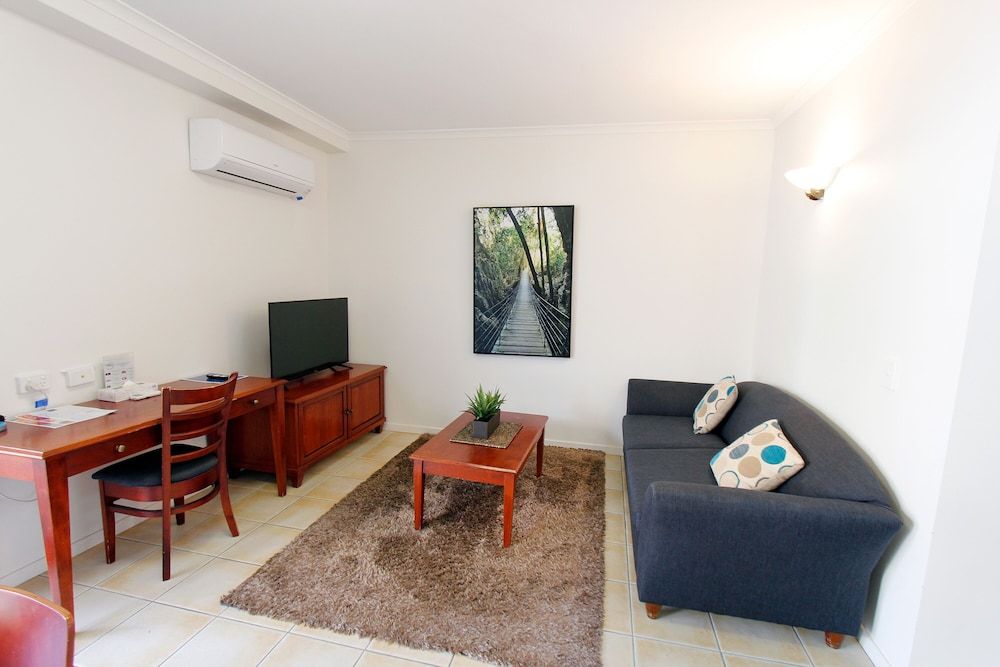 Coffee House Apartment Motel Apartment, 1 Bedroom, Kitchenette 7