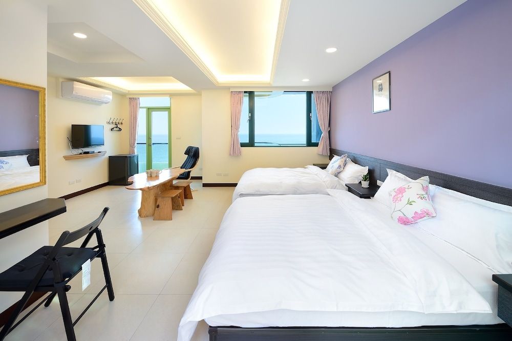 FishHome 15 (NO ELEVATOR, Children under six years old are not allowed) Family Suite, 2 Double Beds, Ocean View, Sea Facing 4