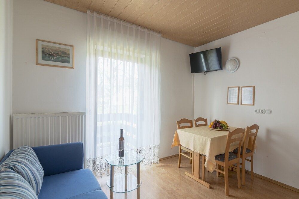 Apartments Fine Stay Bled Comfort Apartment, 2 Bedrooms 11