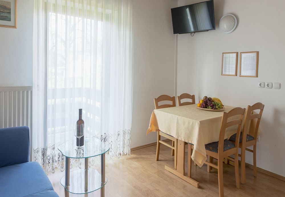 Apartments Fine Stay Bled Comfort Apartment, 2 Bedrooms 10