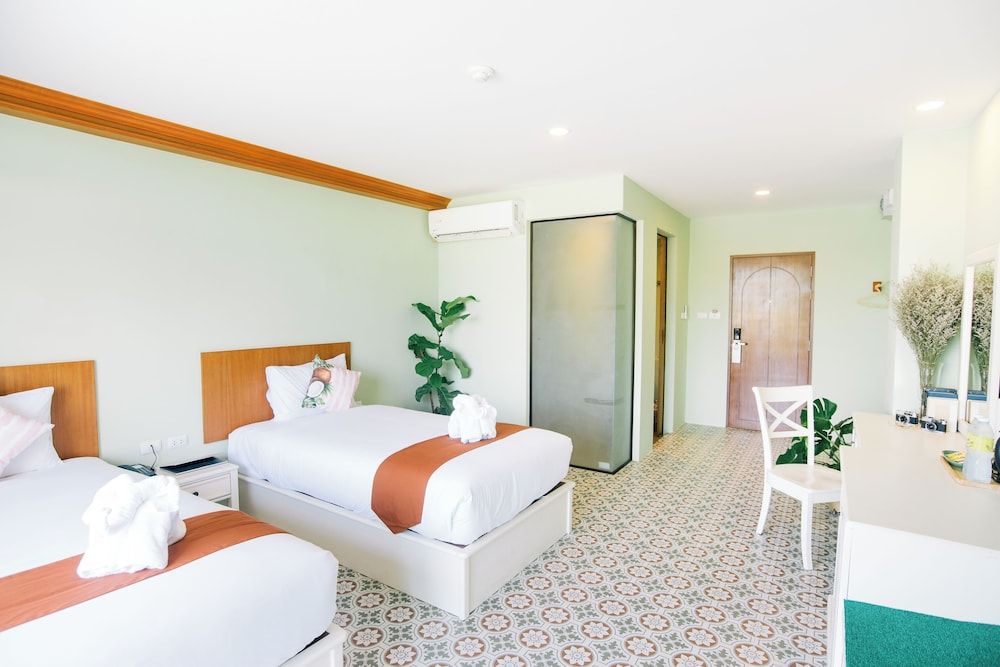 The Pineapple Hotel