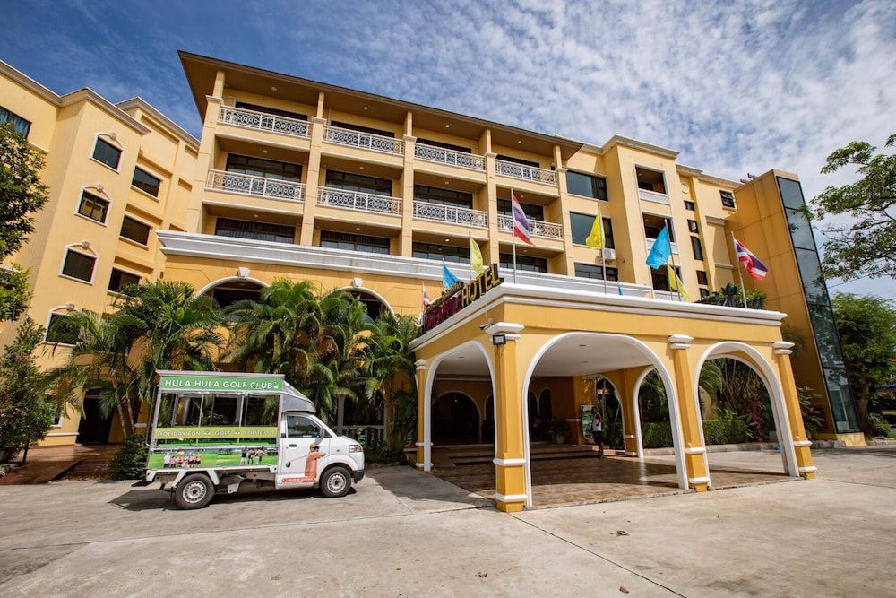 undefined ROYAL PINEAPPLE HOTEL | A Welcome to Wealth and Good Fortune 2