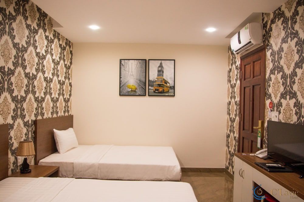 undefined C'Lavie Hotel - Saigon Airport Hotel 5