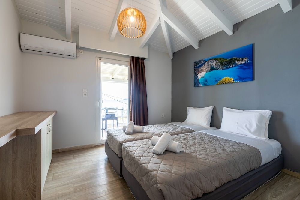 Family Room, Sea View