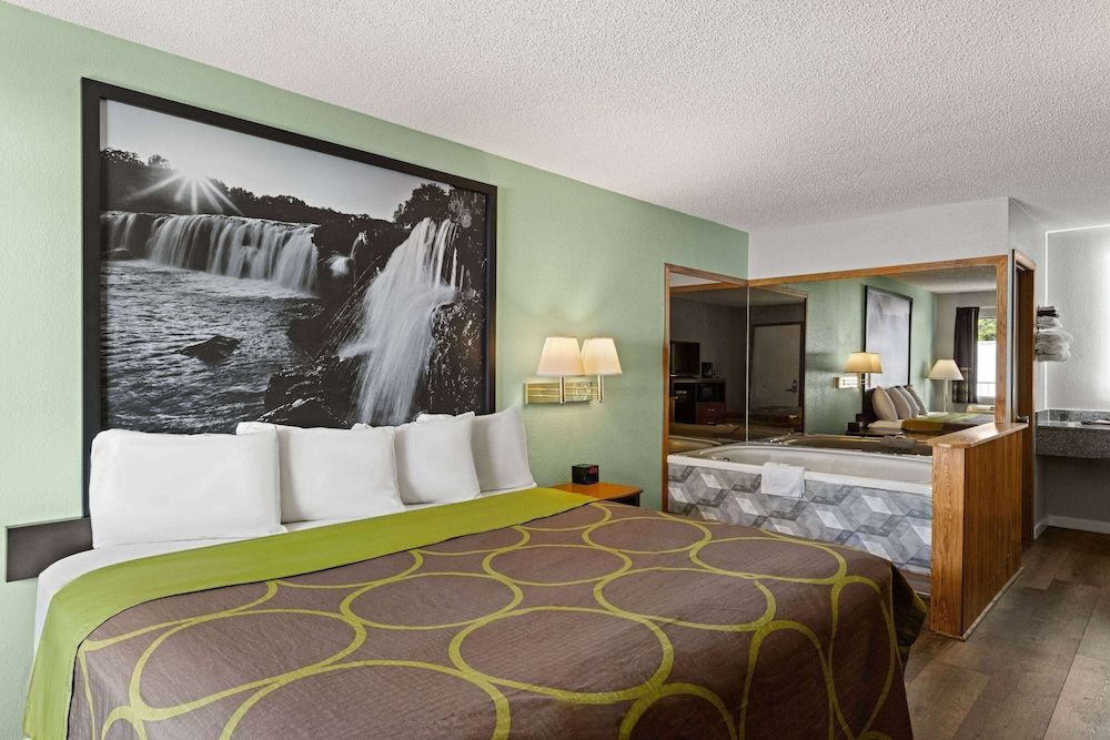 Suite, 1 King Bed, Non Smoking