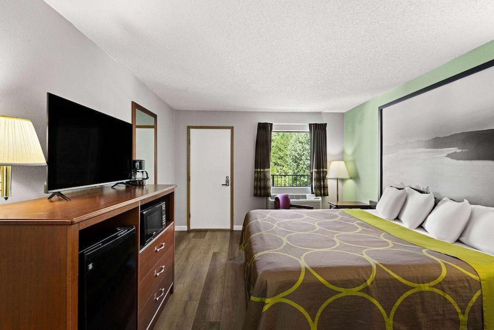 Room, 1 King Bed, Non Smoking