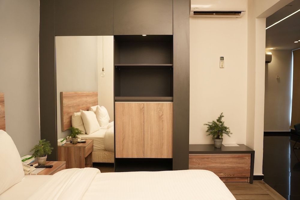 undefined B Residence 6