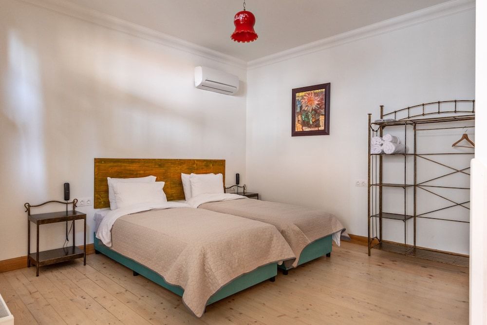 undefined Memoir Hotel