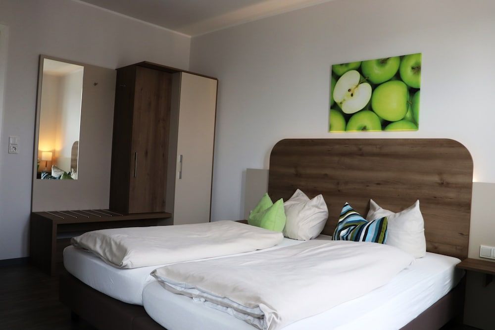 Hotel M24 Double or Twin Room 3