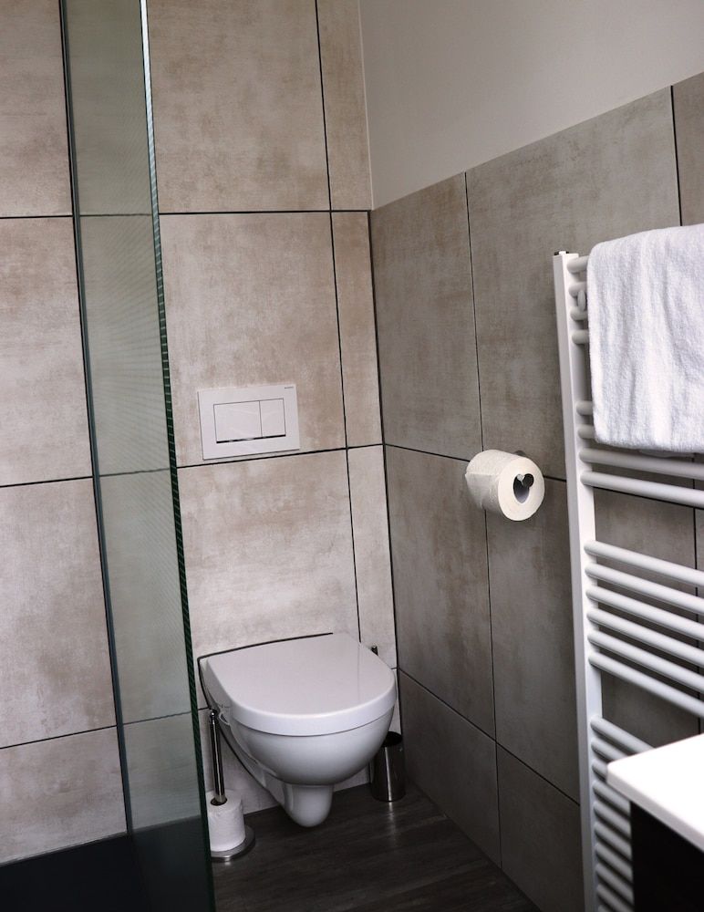 Hotel M24 Double or Twin Room 7