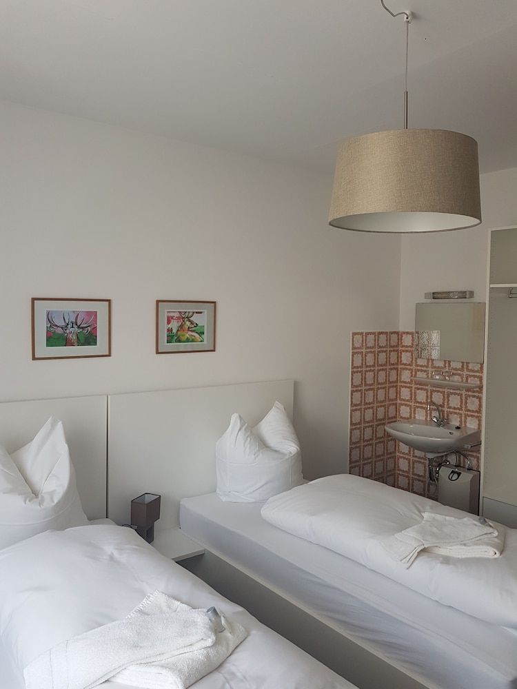 Twin Room, 2 Twin Beds