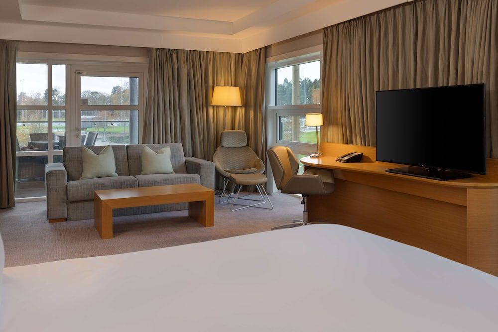 King Junior Suite with Balcony