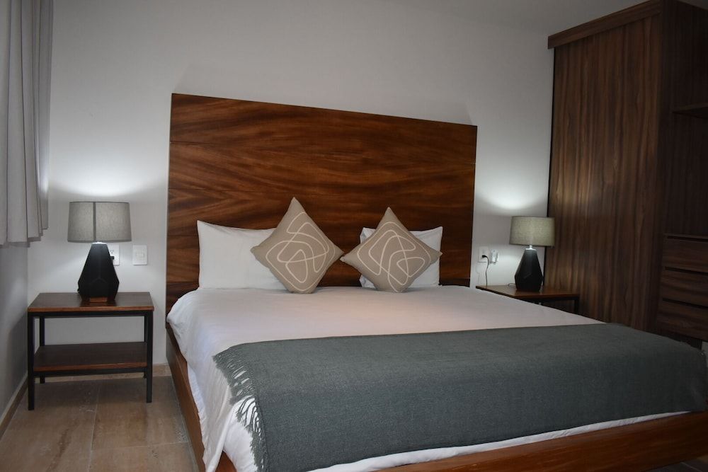 Kaab South Beach by The Spot Rentals Luxury Room 7