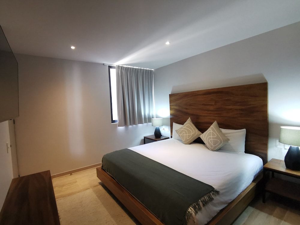 Kaab South Beach by The Spot Rentals Luxury Room 4