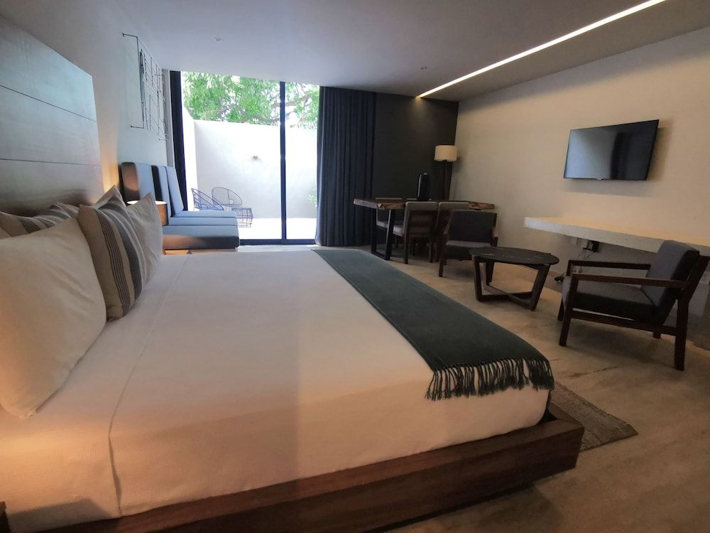 Luxury Loft, Terrace, Ground Floor