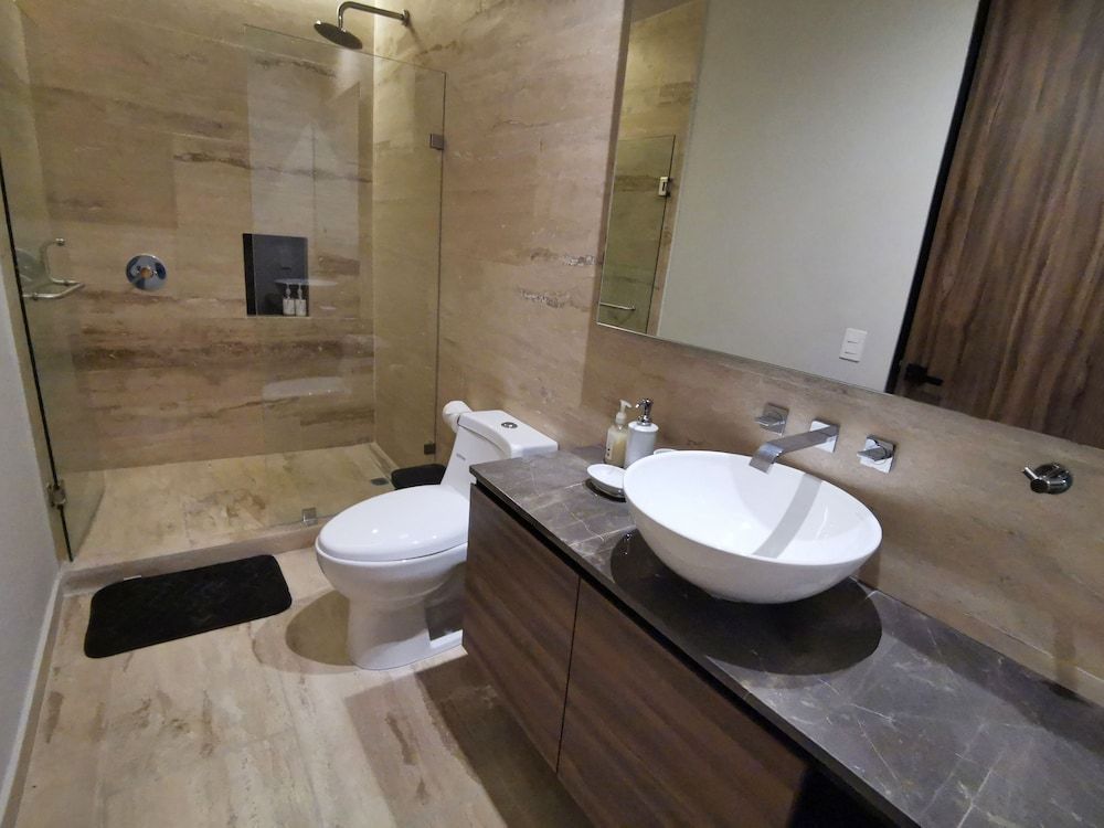 Kaab South Beach by The Spot Rentals Luxury Room 14