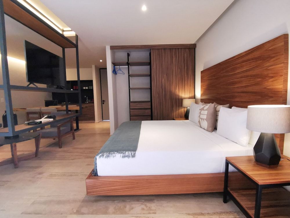 Kaab South Beach by The Spot Rentals