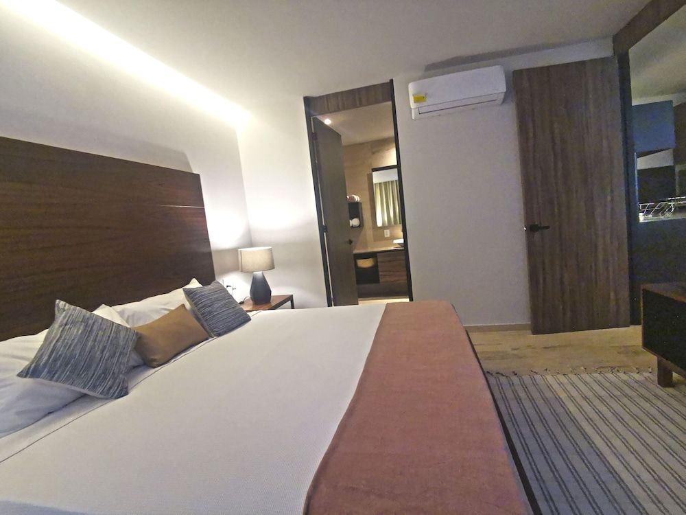 Luxury Apartment, 2 Bedrooms, Balcony