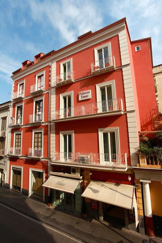 undefined Palazzo Tasso 8