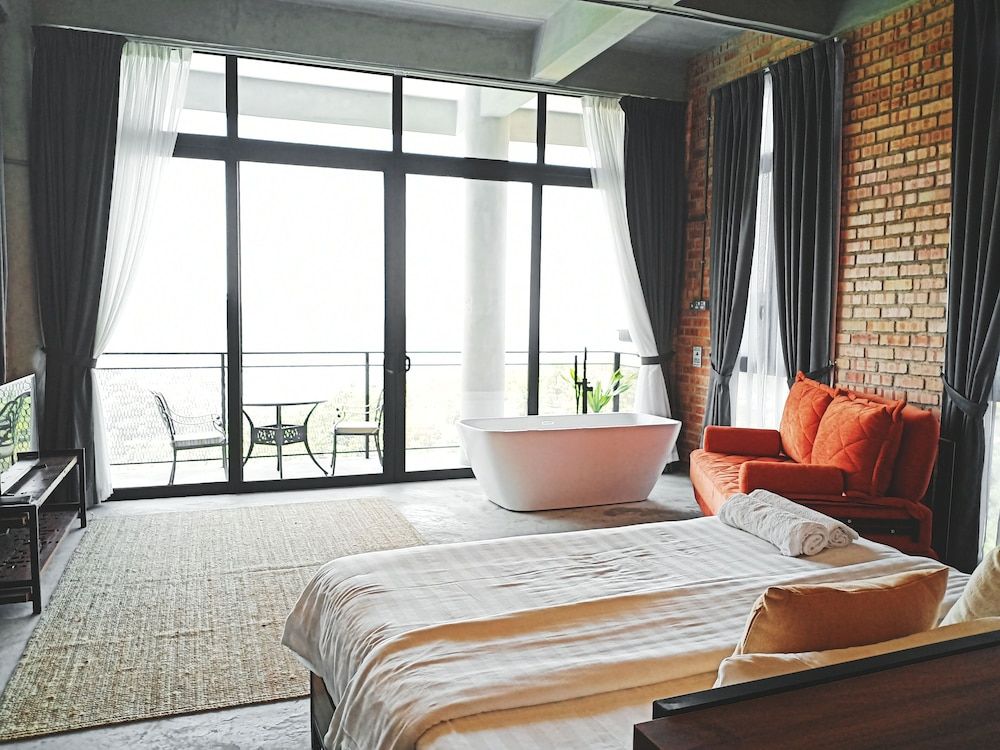 Sembayu Villa Panoramic Room with Balcony 2