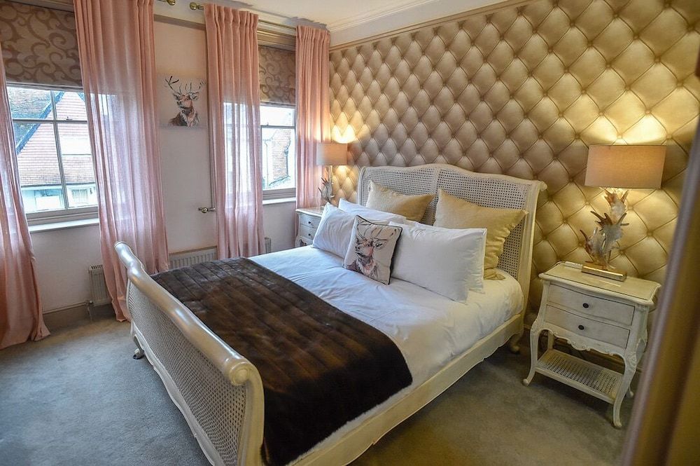 Superior Double Room, Ensuite (Room 4, No 8ight)