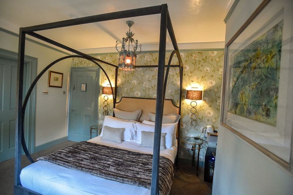 Deluxe Double Room, Ensuite (Room 2, No 8ight)