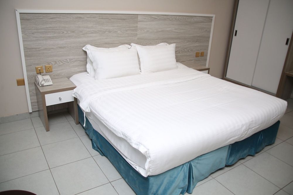 undefined Kyona purpel 7