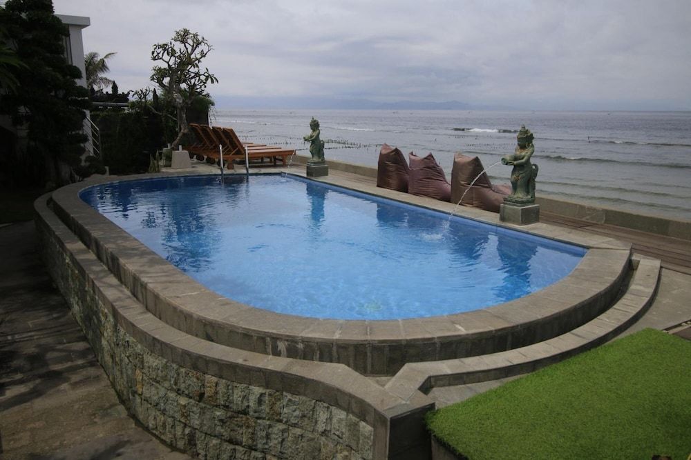 undefined Green Beach Inn 4