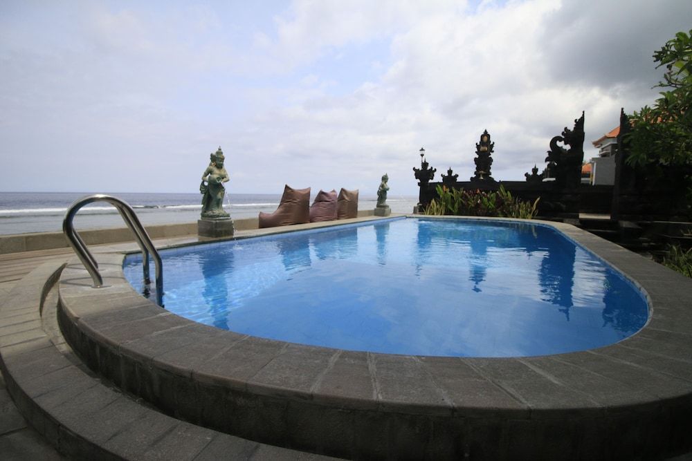 undefined Green Beach Inn 5