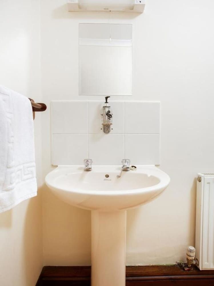 The Brunel Deluxe Double Room, Ensuite 8