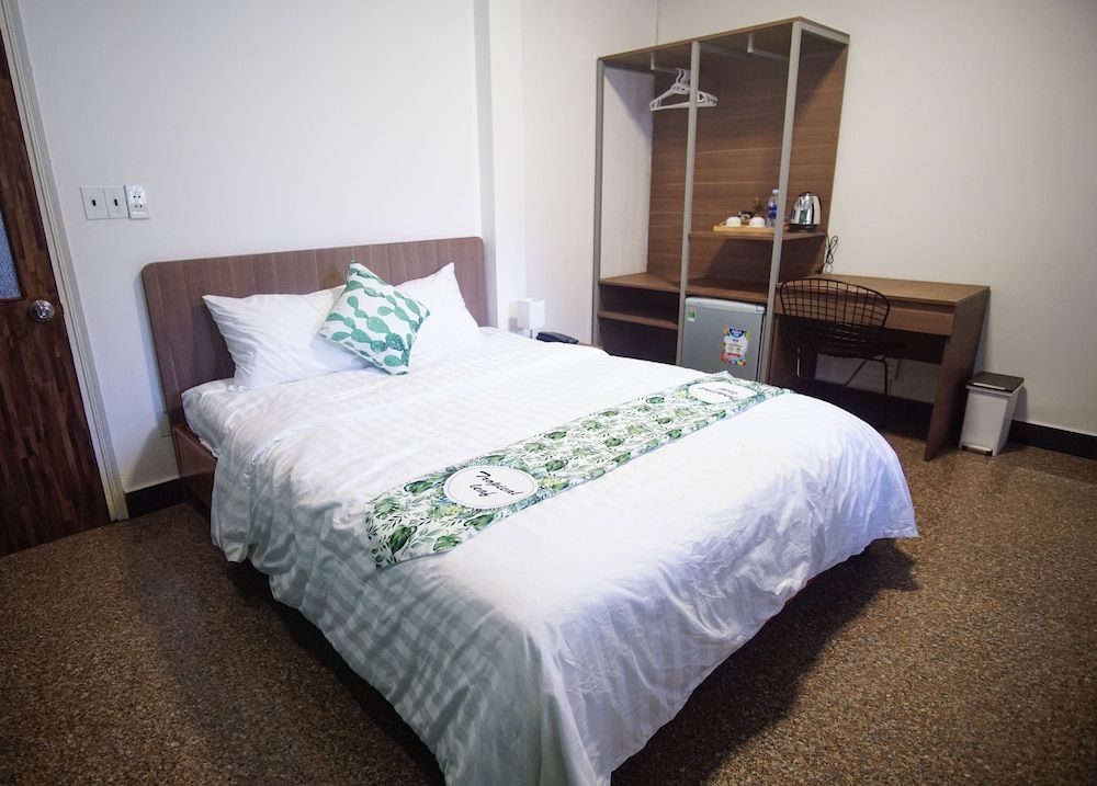 undefined Cuu Kim Son Hotel