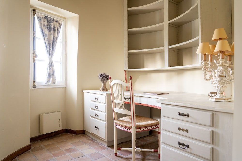 Château les Crostes Classic Suite 5