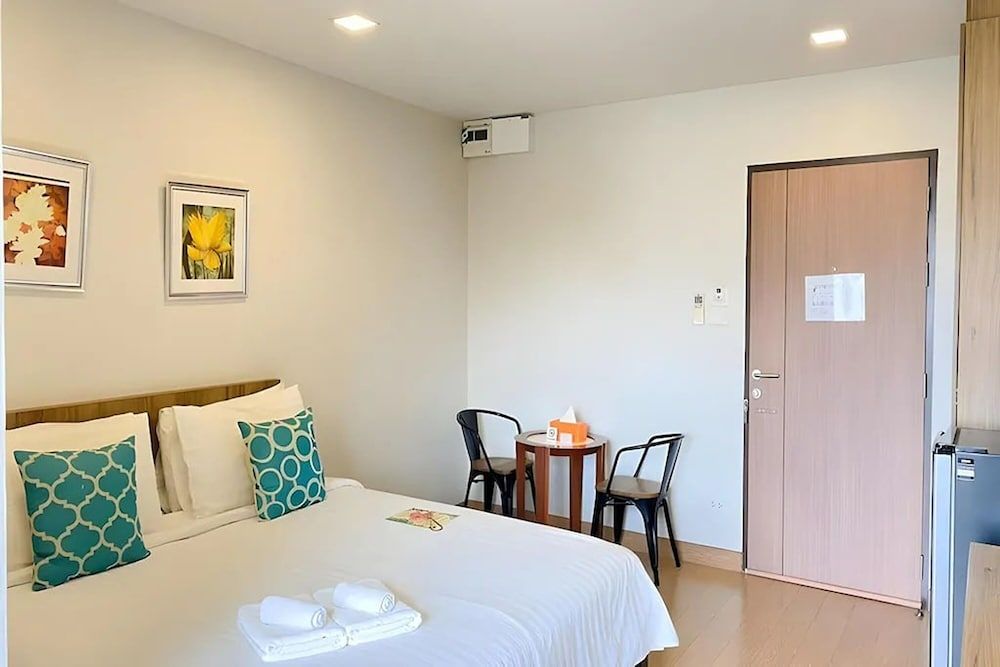 undefined Casa Luxe Hotel and Resident 8