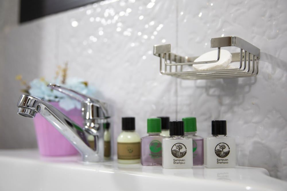 Royal Taksim Suites Queen Suite with Partial Sea View 12