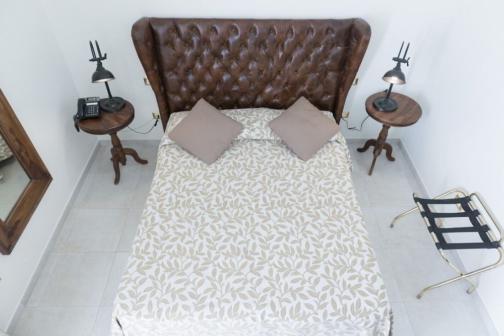 La Civetta Deluxe Double Room 8