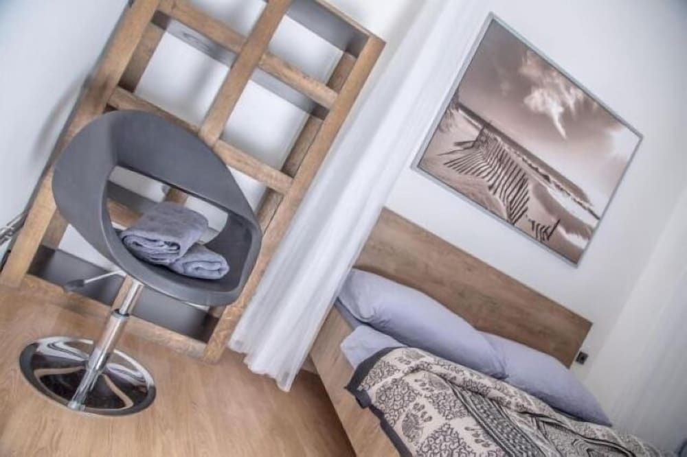 Wake Up Wellness Hostel by Goodnite cz Double Room, Shared Bathroom, City View 2